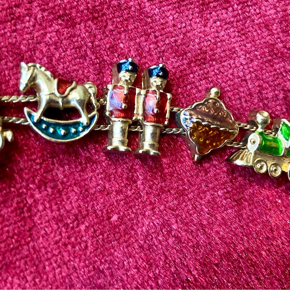 Vintage Slide Bracelet Avon Christmas